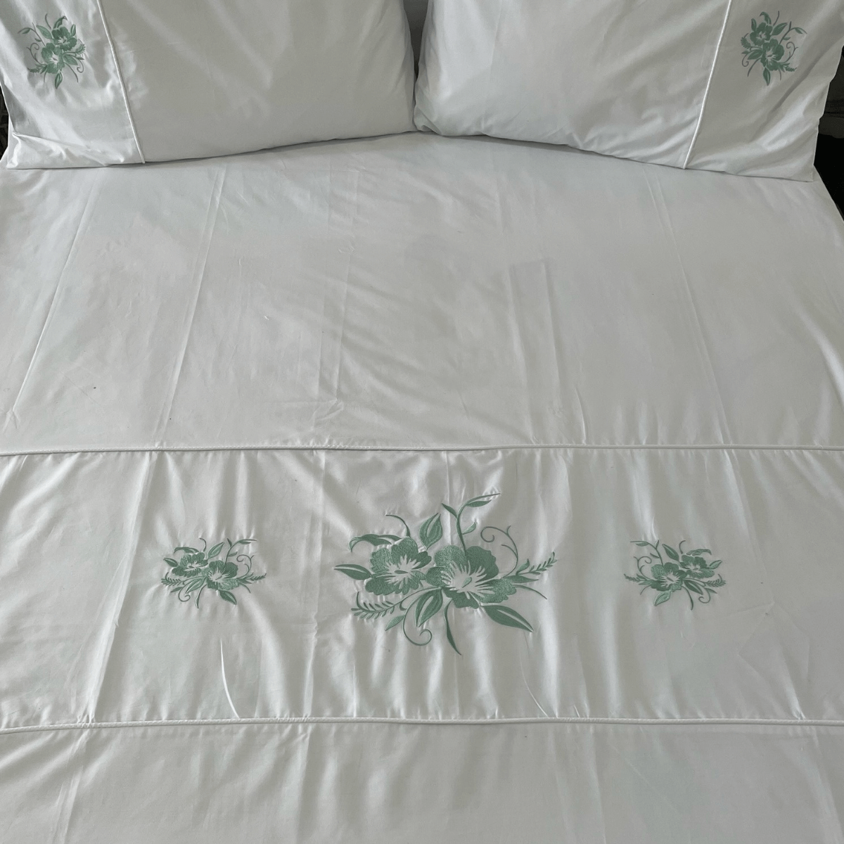Duvet Cover • Embroidered • Flower • 200T • 100% Cotton Percale • White - Image 11